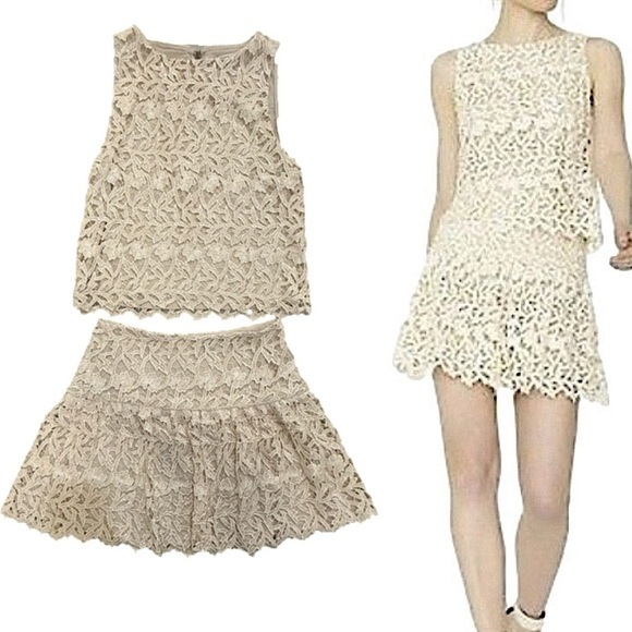 Alice + Olivia Dresses & Skirts - Alice + Olivia Amal Guipure Lace Top size M & Jayce Lace Mimi Ivory skirt size 4
